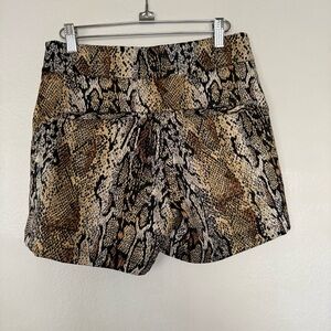 Lahive Snakeskin Print Women's Shorts Sz S